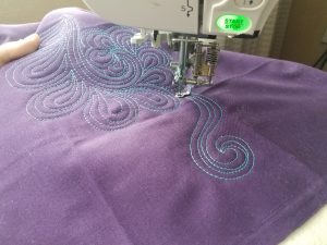 tips for quilting the paisley feather quilting design